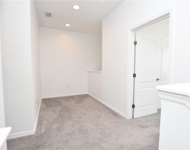 6352 Sedgeford Drive - Photo Thumbnail 19
