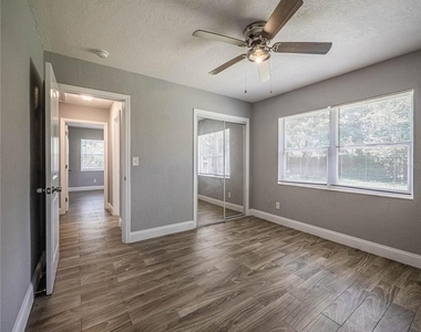 2414 Avenue A Terrace Nw - Photo Thumbnail 8