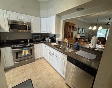 5025 Sw 91st Court - Photo Thumbnail 3