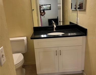 3800 Sw 20th Avenue - Photo Thumbnail 8