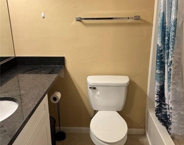 3800 Sw 20th Avenue - Photo Thumbnail 4