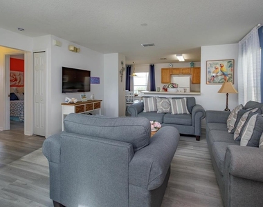 2628 Hemingway Avenue - Photo Thumbnail 1