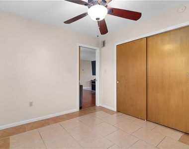 1003 Dora Avenue - Photo Thumbnail 6