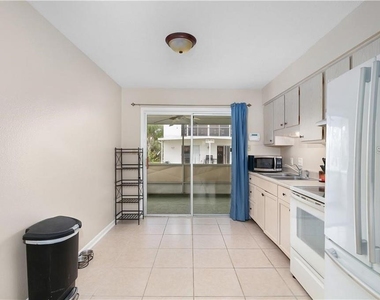 1003 Dora Avenue - Photo Thumbnail 10