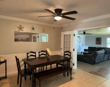 2811 Poinciana Court - Photo Thumbnail 5