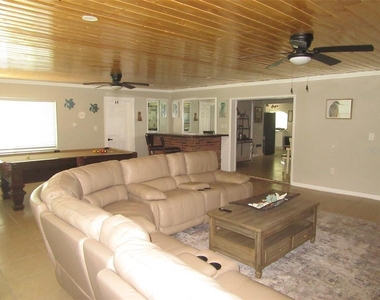 2811 Poinciana Court - Photo Thumbnail 7