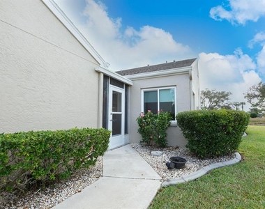 12235 Sw Kingsway Circle - Photo Thumbnail 1