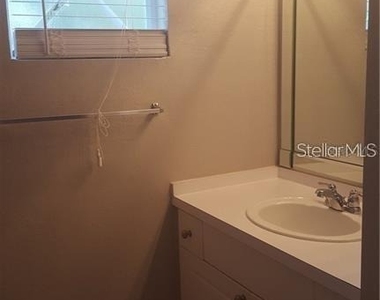 5152 Northridge Road - Photo Thumbnail 9