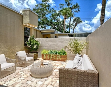 2517 Glebe Farm Close - Photo Thumbnail 3