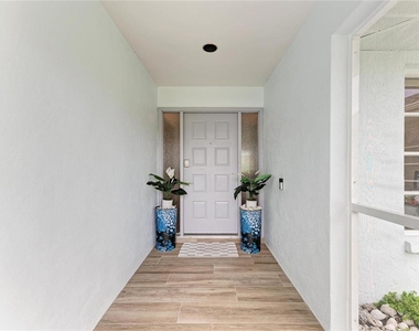 405 Bayside Lane - Photo Thumbnail 4