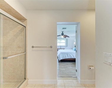 405 Bayside Lane - Photo Thumbnail 32