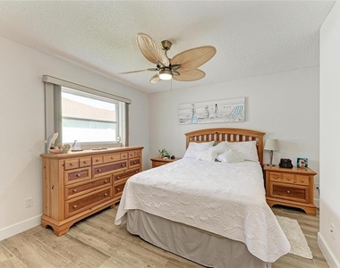405 Bayside Lane - Photo Thumbnail 44