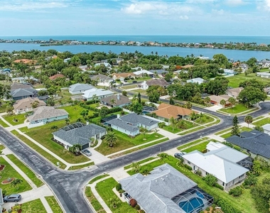 405 Bayside Lane - Photo Thumbnail 64