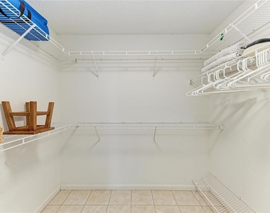 405 Bayside Lane - Photo Thumbnail 30