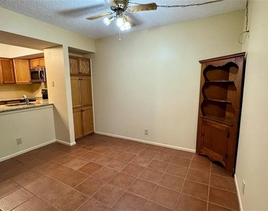 19505 Quesada Avenue - Photo Thumbnail 3