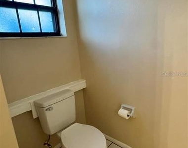 19505 Quesada Avenue - Photo Thumbnail 13