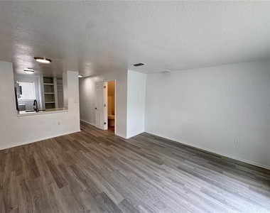 408 57th Avenue Drive E - Photo Thumbnail 6