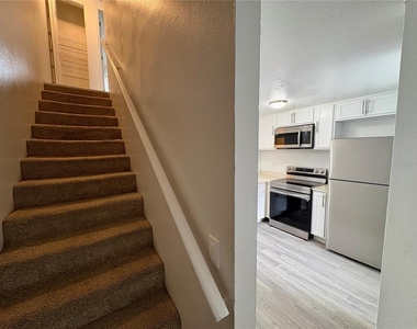 408 57th Avenue Drive E - Photo Thumbnail 9
