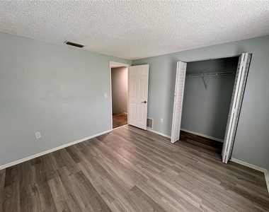 408 57th Avenue Drive E - Photo Thumbnail 11