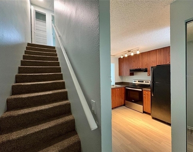 408 57th Avenue Drive E - Photo Thumbnail 8