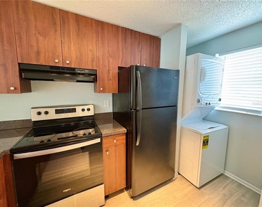 408 57th Avenue Drive E - Photo Thumbnail 3