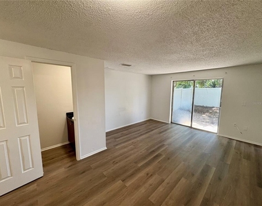 409 57th Avenue Drive E - Photo Thumbnail 5