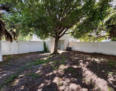 409 57th Avenue Drive E - Photo Thumbnail 16