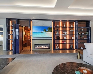1591 Gulf Of Mexico Drive - Photo Thumbnail 7