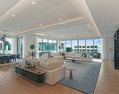 1591 Gulf Of Mexico Drive - Photo Thumbnail 4