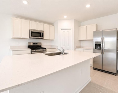 5153 Green Belt Drive - Photo Thumbnail 9