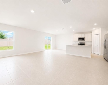 5153 Green Belt Drive - Photo Thumbnail 6