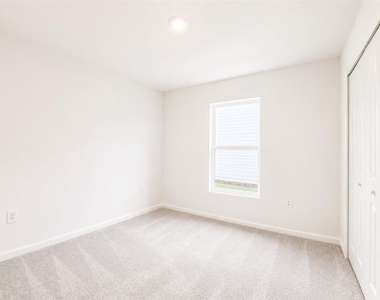 5153 Green Belt Drive - Photo Thumbnail 20