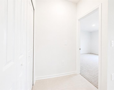 5153 Green Belt Drive - Photo Thumbnail 12