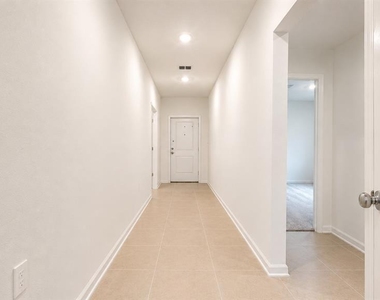 5153 Green Belt Drive - Photo Thumbnail 18