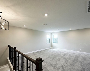 3806 Savanna Palms Court - Photo Thumbnail 16