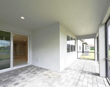 3806 Savanna Palms Court - Photo Thumbnail 30