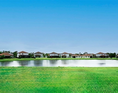 3806 Savanna Palms Court - Photo Thumbnail 33