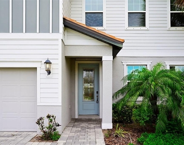 3806 Savanna Palms Court - Photo Thumbnail 2