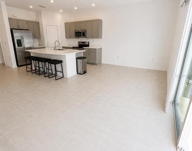 8749 Winter Breeze Way - Photo Thumbnail 6