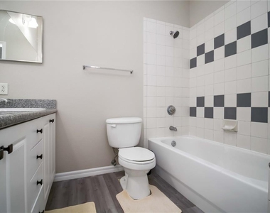 7794 Plantation Circle - Photo Thumbnail 11