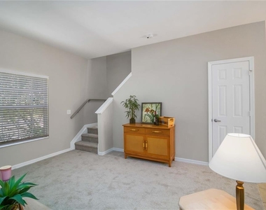 7794 Plantation Circle - Photo Thumbnail 4