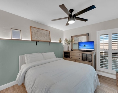 15761 Windward Way Circle - Photo Thumbnail 24