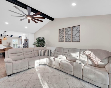 15761 Windward Way Circle - Photo Thumbnail 3