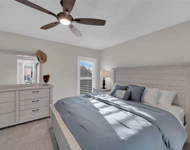 15761 Windward Way Circle - Photo Thumbnail 16