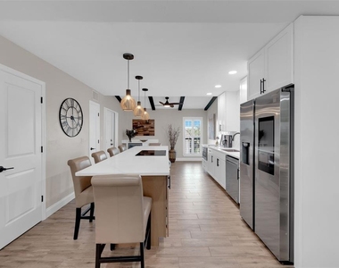 15761 Windward Way Circle - Photo Thumbnail 28