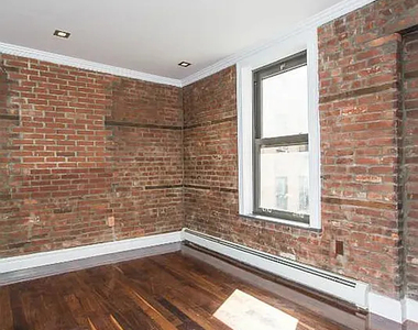Ridge St & Stanton St. New York, NY 10002 - Photo Thumbnail 4