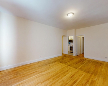 East 96th Street - Photo Thumbnail 2