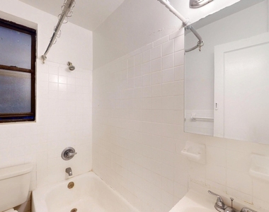 East 96th Street - Photo Thumbnail 5