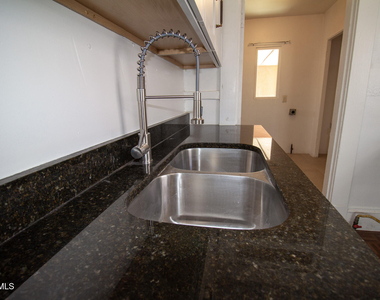 3510 Porter Avenue - Photo Thumbnail 16