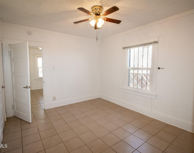 3510 Porter Avenue - Photo Thumbnail 6